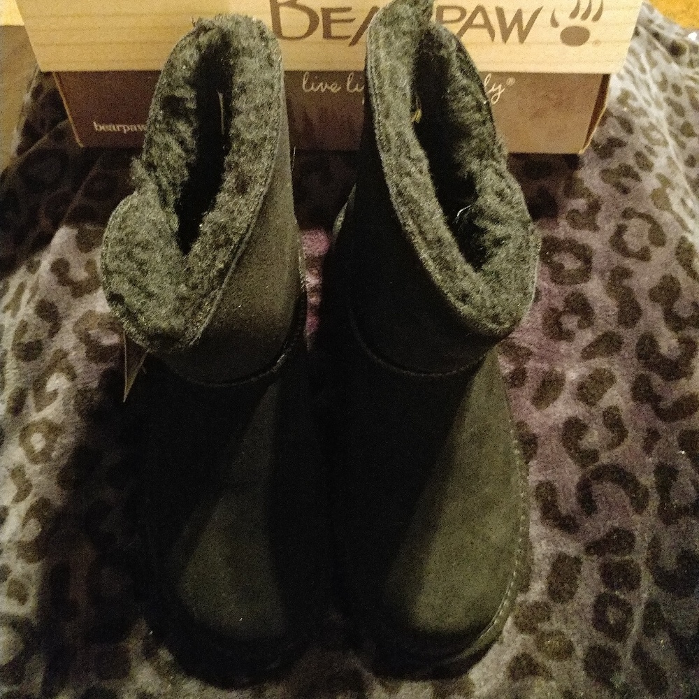 NIB Bearpaw Margaery boots - Picture 4 of 6